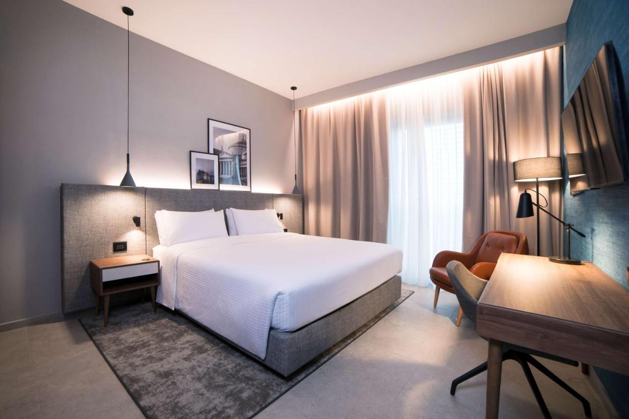 Radisson Hotel Nola Naples ภายนอก รูปภาพ