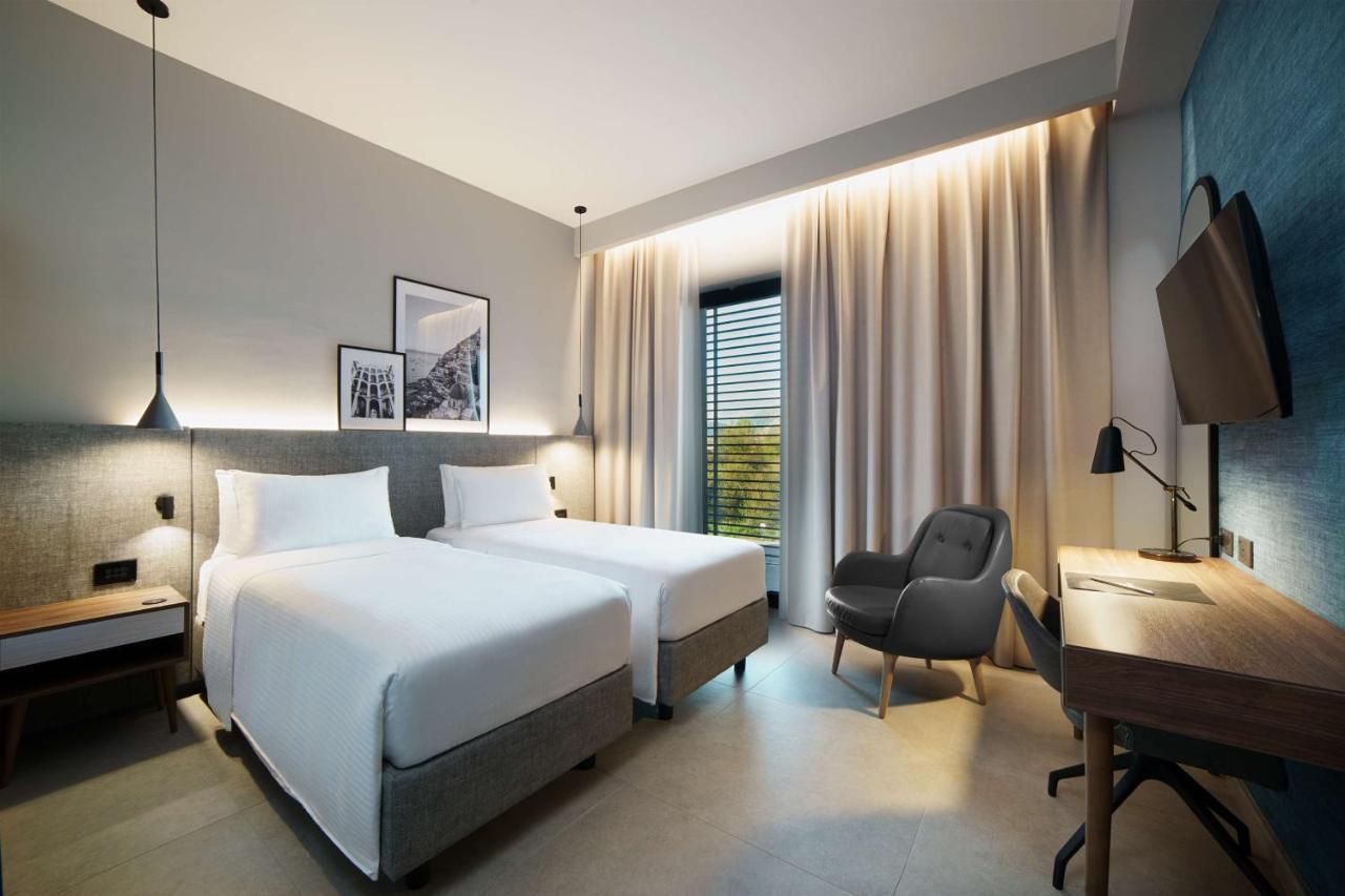 Radisson Hotel Nola Naples ภายนอก รูปภาพ